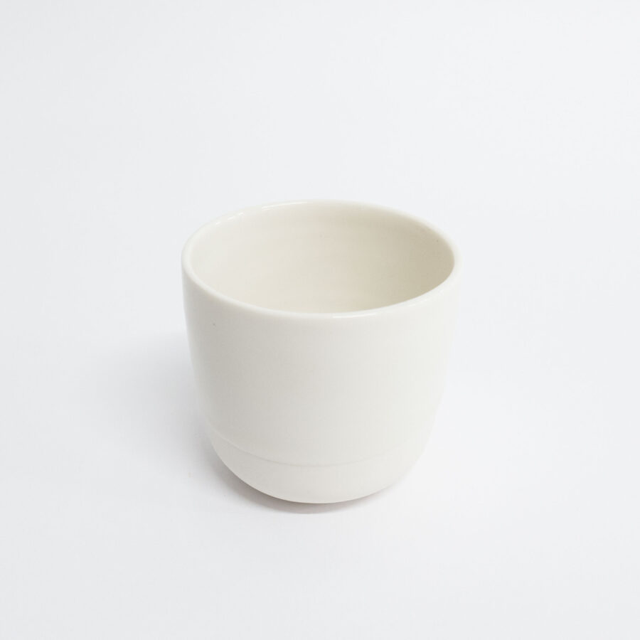 Gedrehter Porzellanbecher Yvette Hoffmann Design