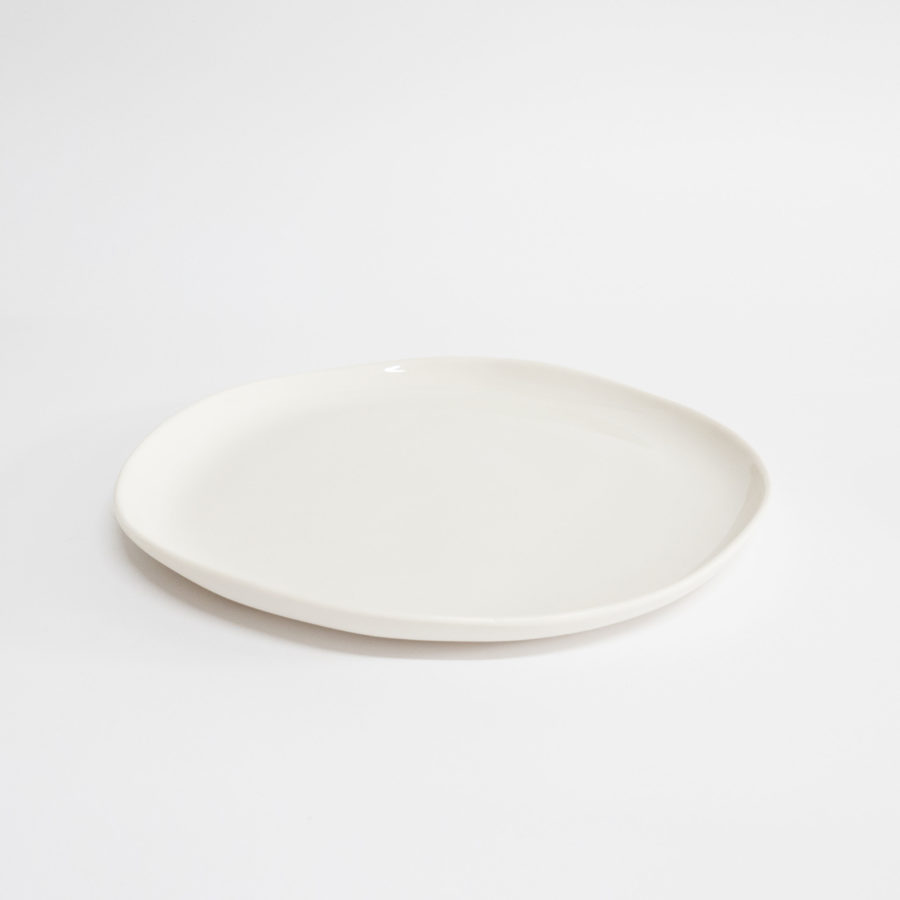Handgemachter Porzellanteller groß KHS by Yvette Hoffmann Design
