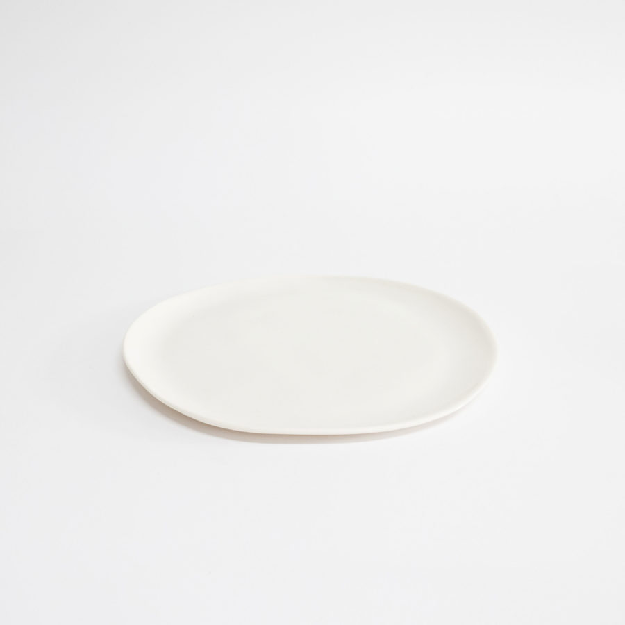 Handgemachter Porzellanteller klein KHS by Yvette Hoffmann Design