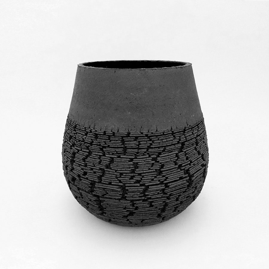 Handgemachte Keramikobjekte Serie Small Bricks by Yvette Hoffmann Design